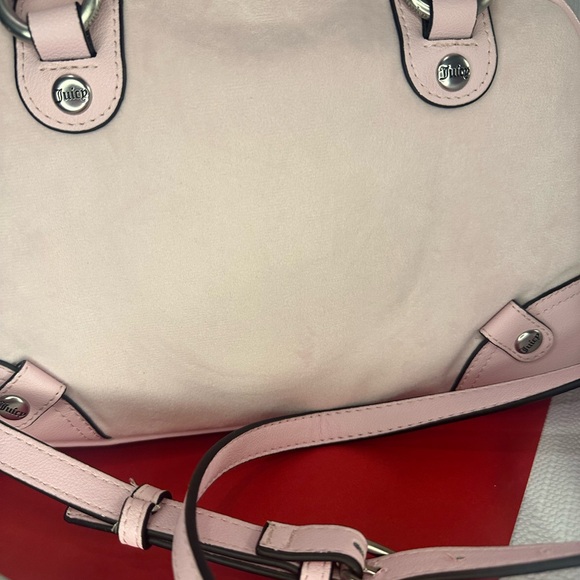 Juicy Couture Light Pink Satchel with Key Charm - Picture 5 of 9